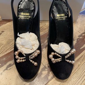 MOSCHINO size 36 heels